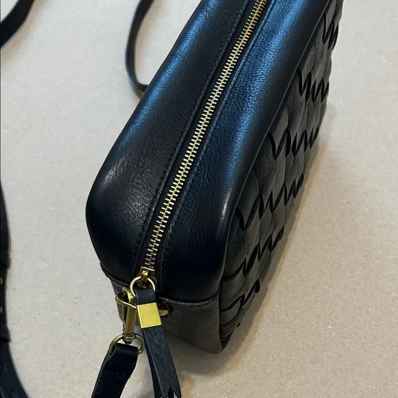 Madewell The Large Transport Camera Bag: Woven Edition - Picture 5 of 5